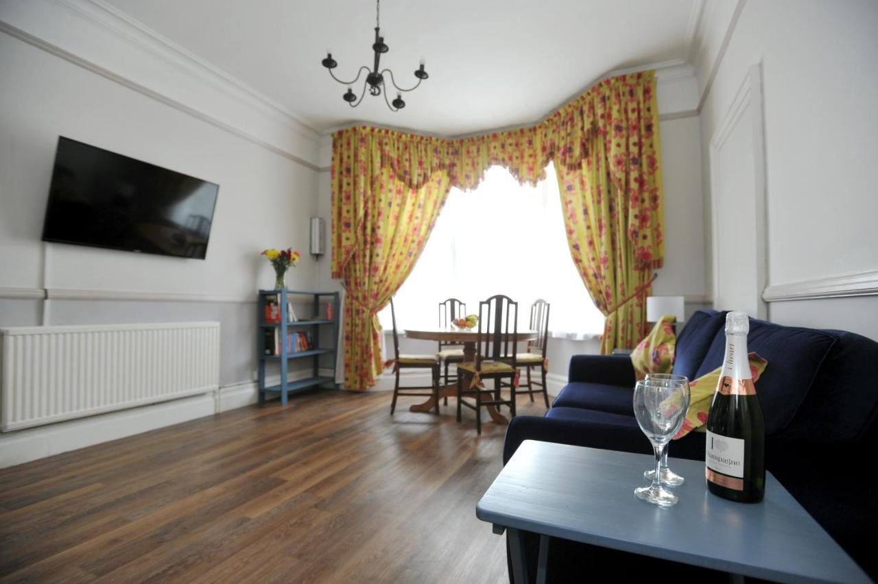 Beechurst Serviced Apartments Челтенхам Экстерьер фото