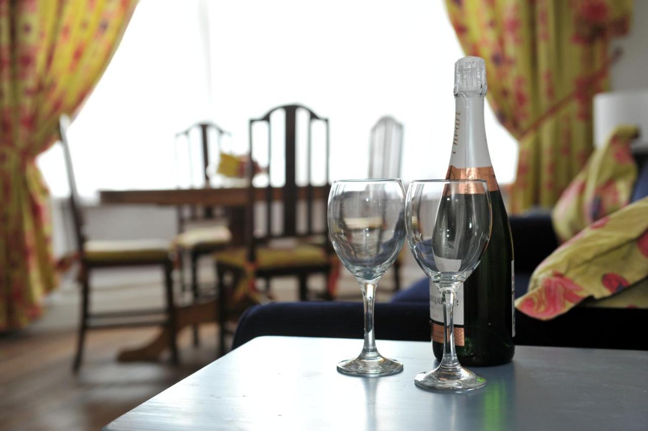 Beechurst Serviced Apartments Челтенхам Экстерьер фото