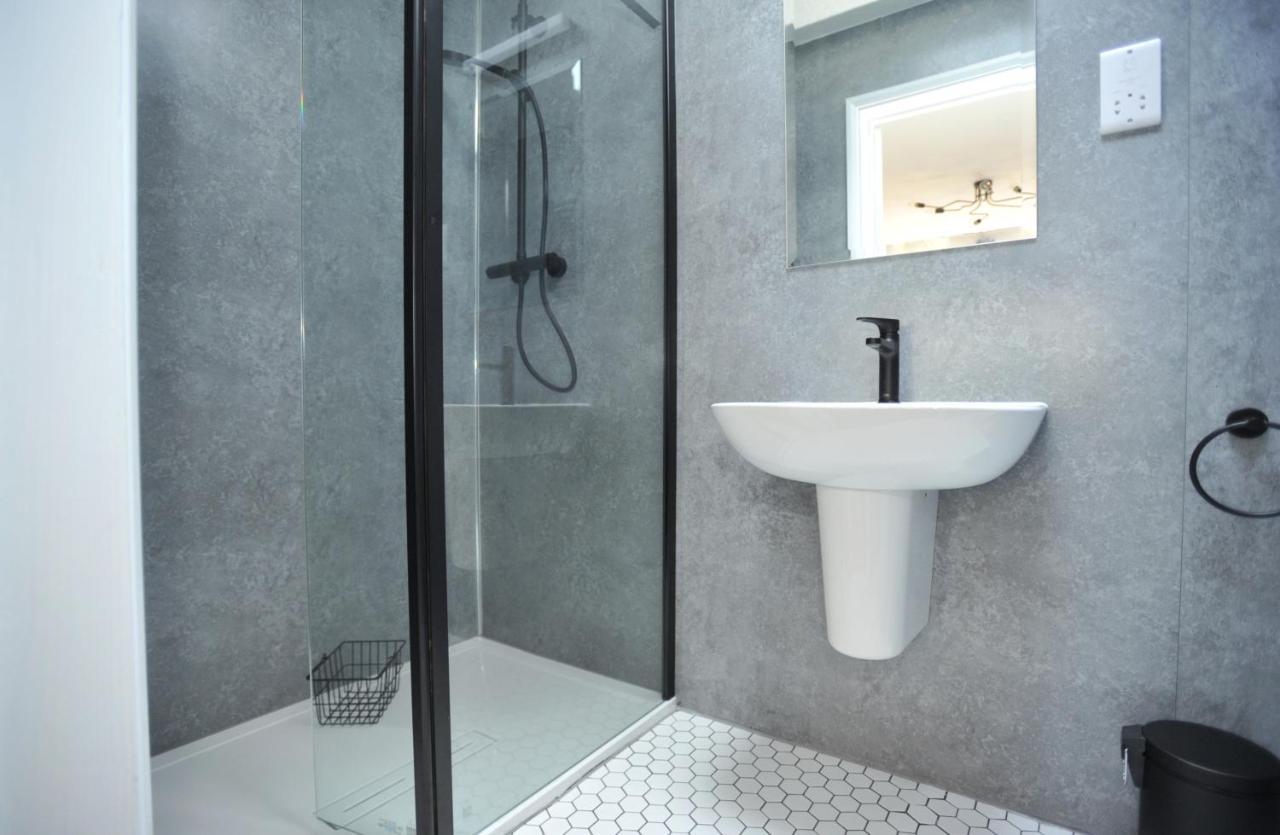 Beechurst Serviced Apartments Челтенхам Экстерьер фото